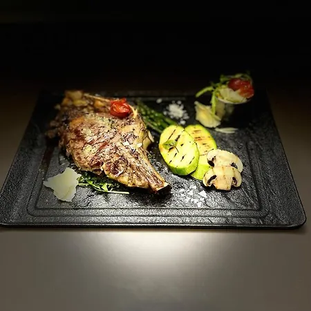 Konukevi Vega Restaurant & Orşova